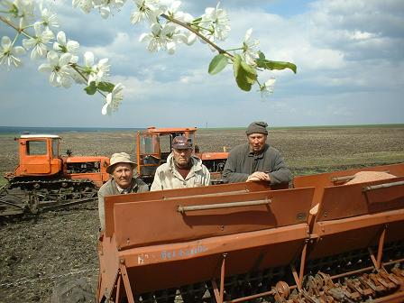 Посевные работы идут к завершению.